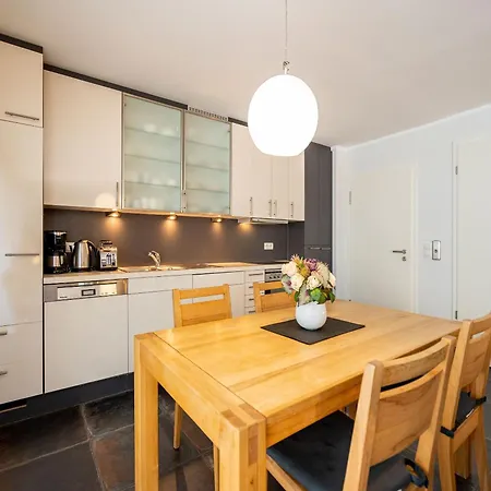 Apartman Quartier 47, App 03 *